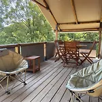 Camping Tente Avec Vue Sur L'aubrac